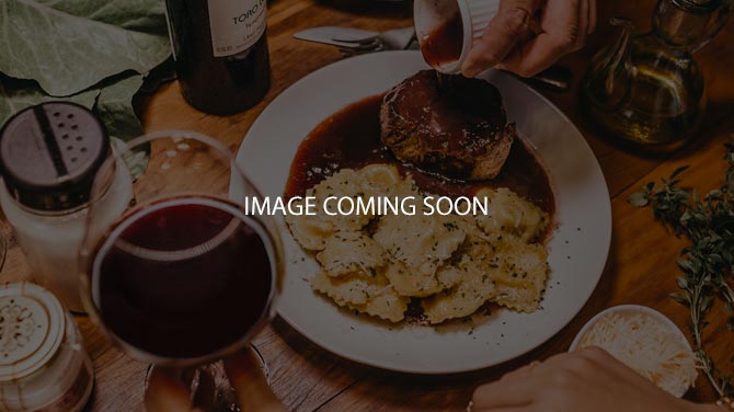 What type of cuisine does Sukhothai Dubai offer?